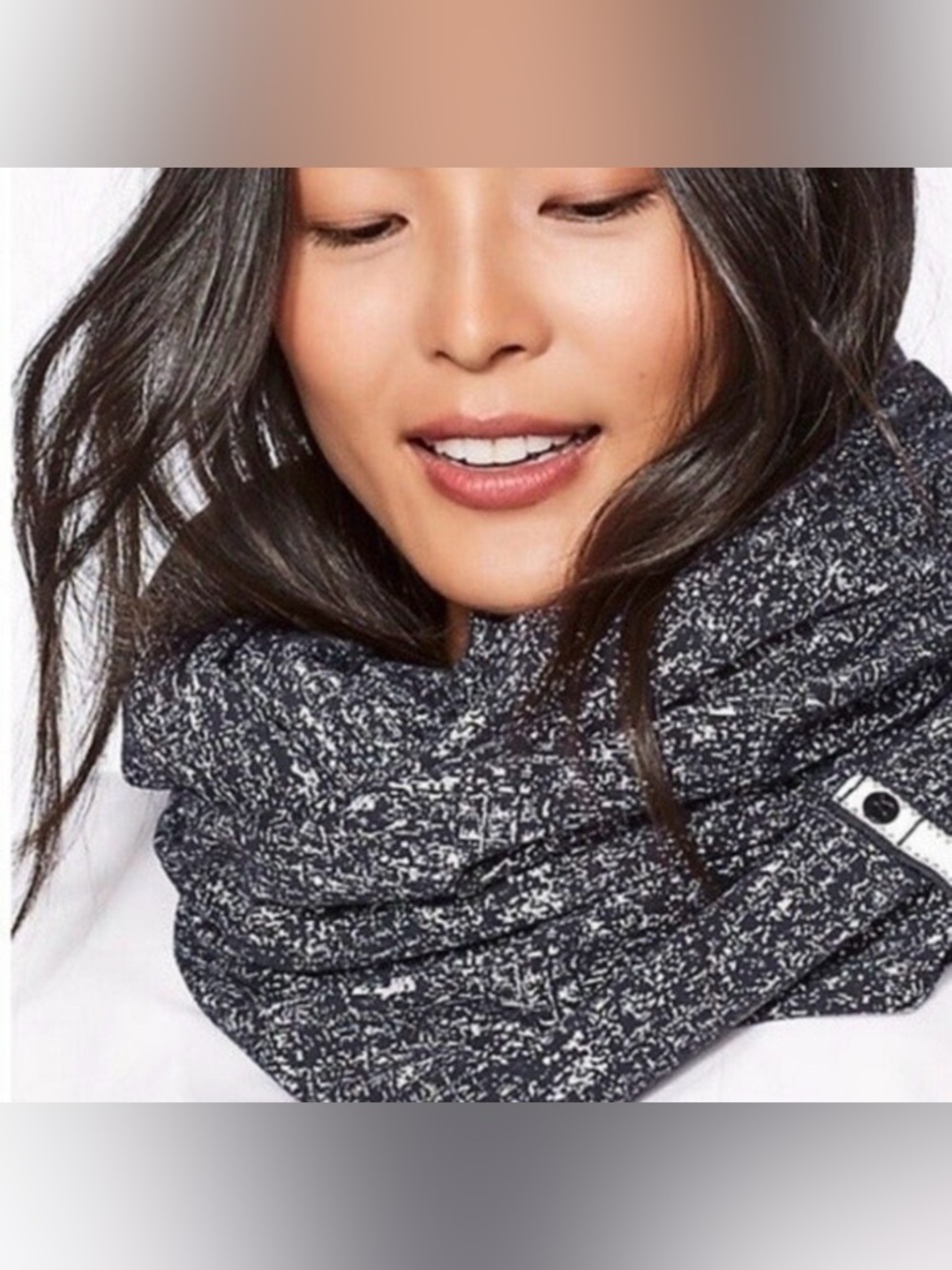 lululemon athletica Heathered Vinyasa Rulu Scarf; Like New! Perfect for Travel!